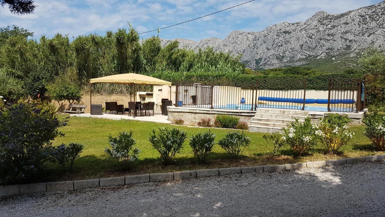 Studio Au Pied De La Ste Victoire Puyloubier Экстерьер фото
